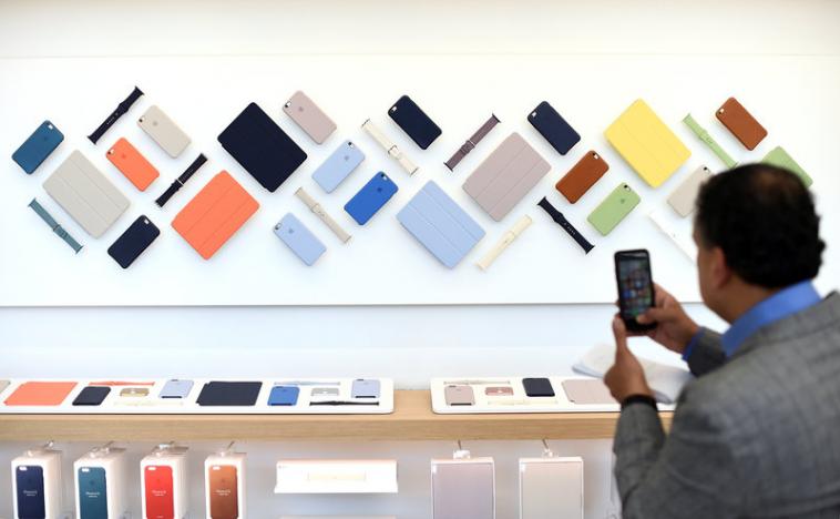 apple unveils new store design in san francisco
