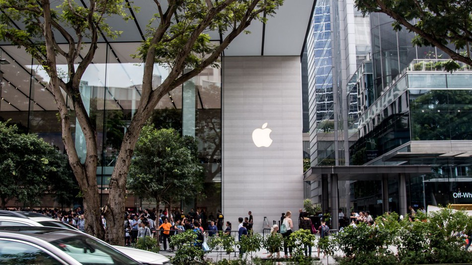 first apple store in singapore