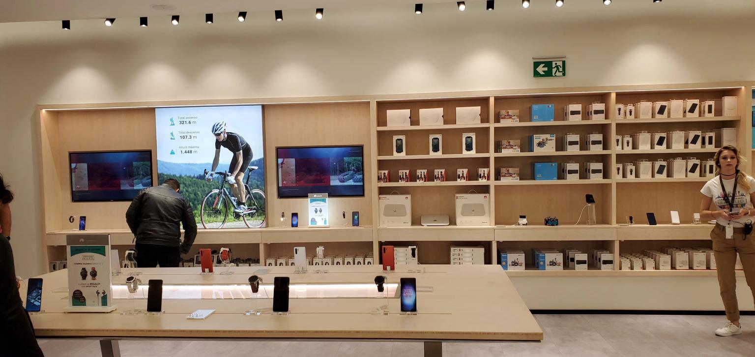 huawei flagship store in madrid
