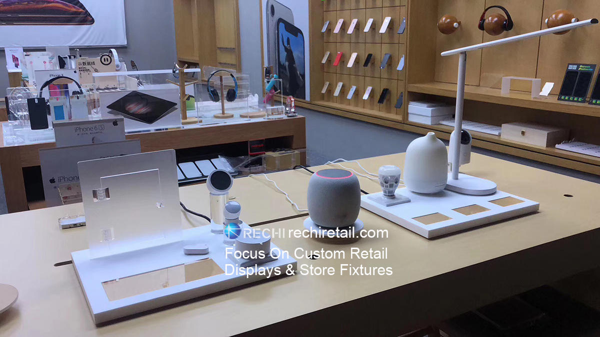 rechi retail display and fixture for smart home devices