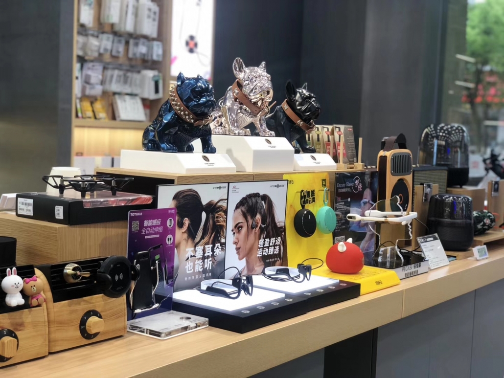 rechiretailvisualmerchandisingdisplayprops RECHI