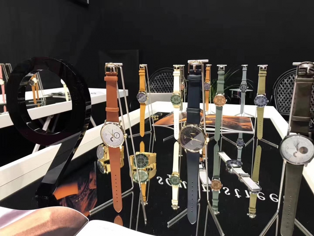 The Art Of Retail Visual Merchandising Display | RECHI