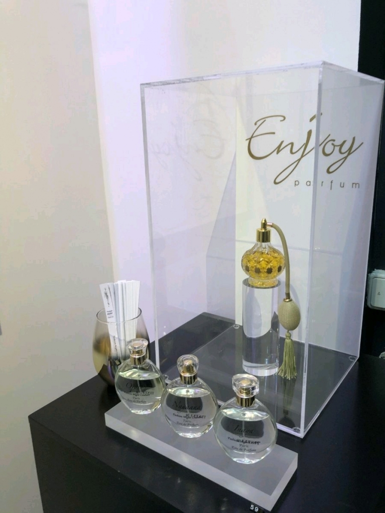 rechi-retail-visual-merchandising-display-props | RECHI