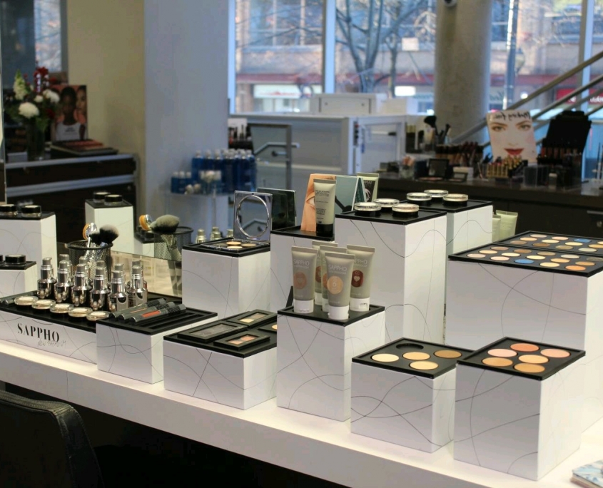 RECHI Retail Visual Display For Electronics StoreRECHI Retail Visual ...